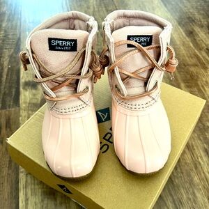 BNWT Sperry duck boot size 10
